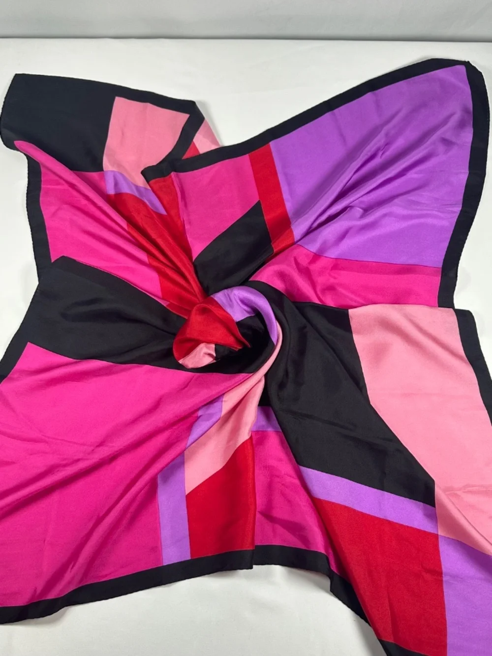 Beautiful Vintage Oscar de la Renta 100% Silk Square Scarf Colorblock 34.5x34.5